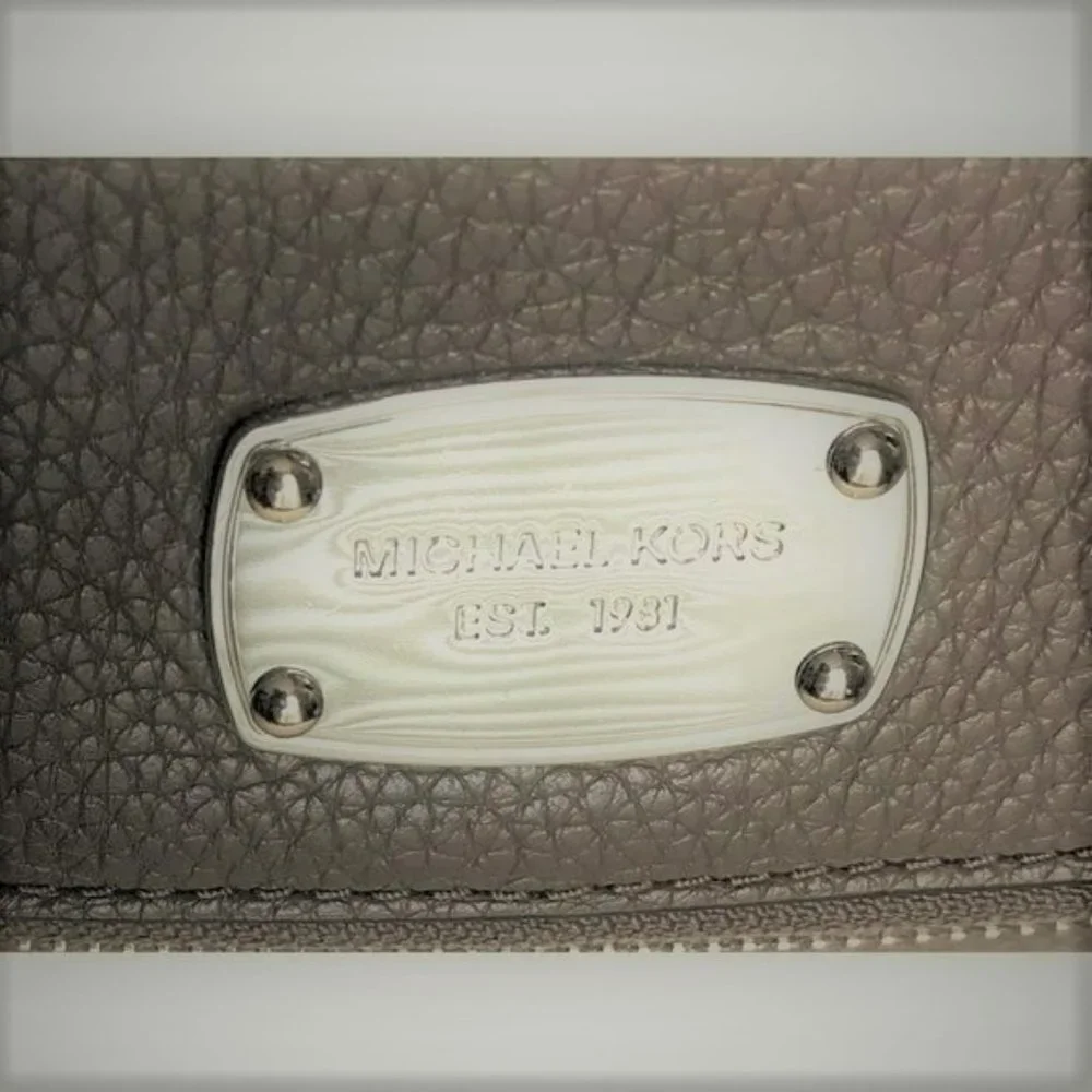 Michael Kors Bedford Taupe Gray Leather Fold-over Shoulder Bag Handbag Purse
